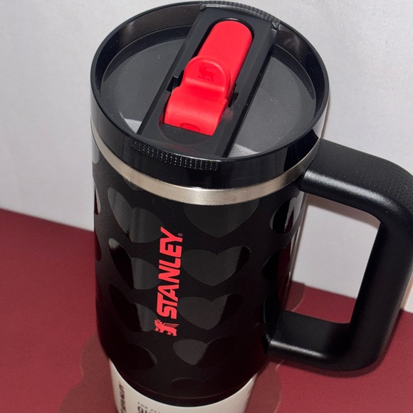 30 oz BLACK LOVELY Stanley quencher protour Valentine’s Day 2026 hearts w red - Picture 6 of 10